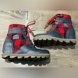 Like New Youth Sz 5 Sorel Buffalo Print Lexie Waterproof Wedges